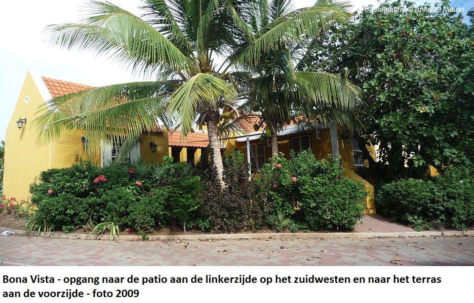 30. Bona Vista opgang naar patio en terras 2009